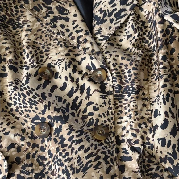 Jones New York Leopard-Print Double-Breasted Trench Coat - Tan & Black - Picture 4 of 12